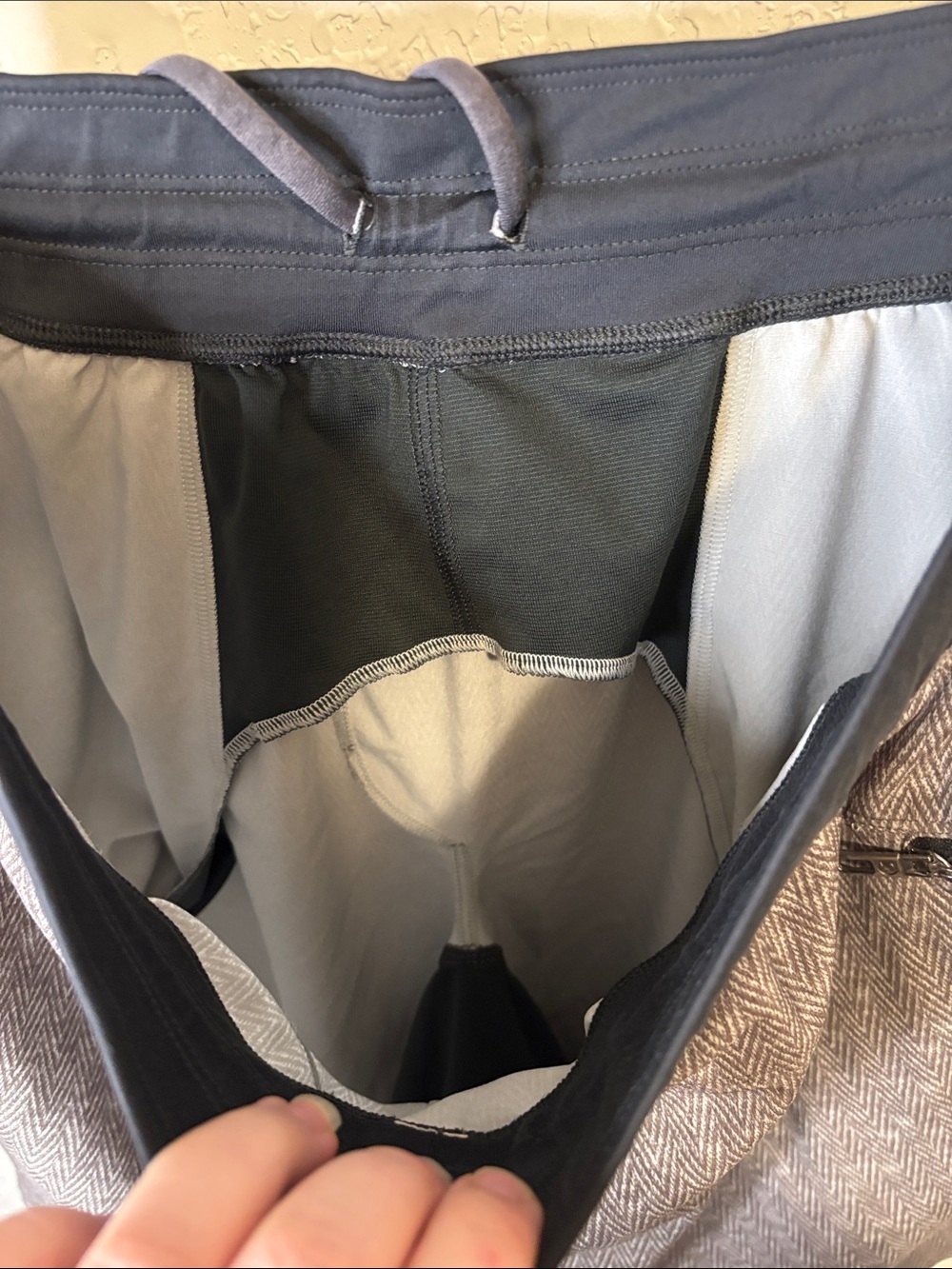 Lululemon T.H.E. Short linerless 7” - Picture 9 of 9